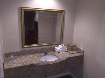 Walnut Inn and Suites